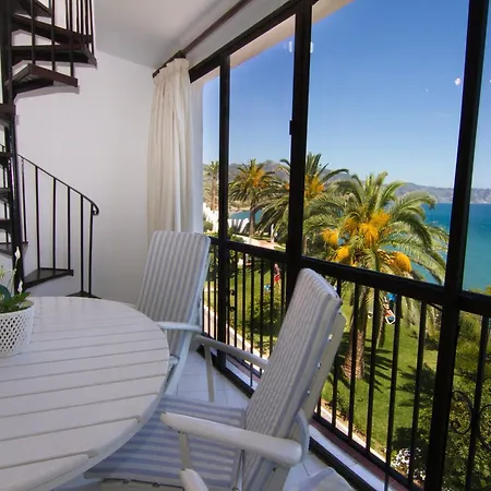 Apartment Tuhillo 3b Menyber Nerja