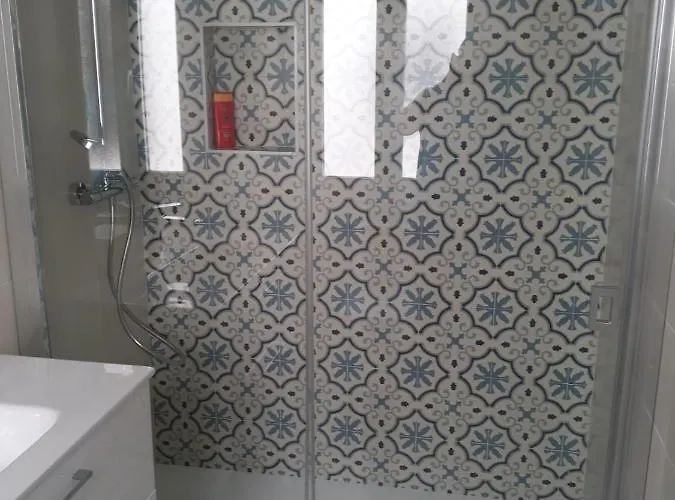 Tuhillo 3b Menyber Nerja