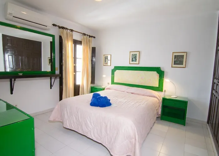 Tuhillo 3b Menyber Nerja